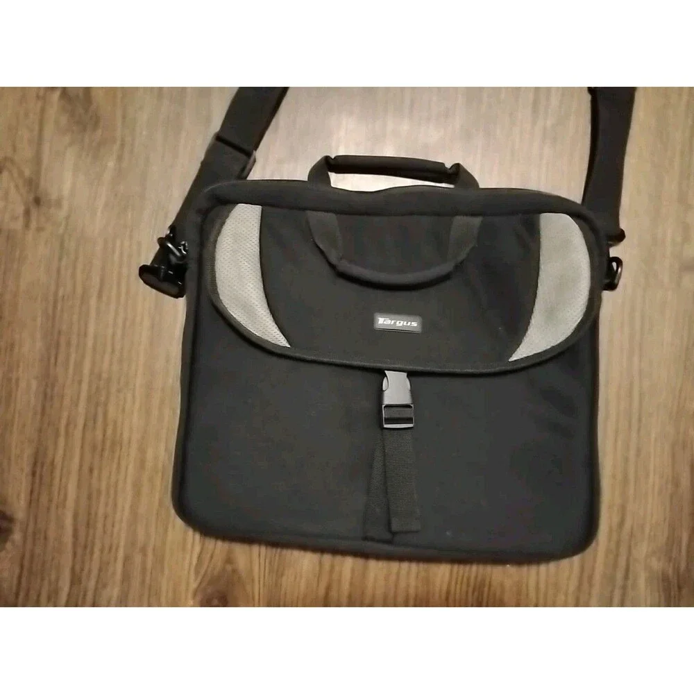 Targus Neoprene Sleeve Slipcase With Shoulder Strap For 16 Inch Laptops